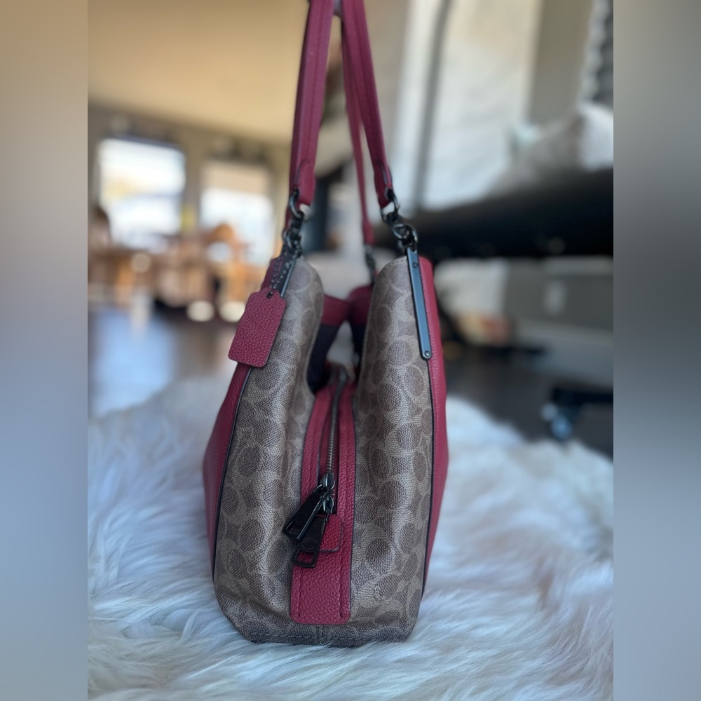 COACH Candy Apple Red Dalton 31 In Jacquard Signature Hobo Bag - Picture 6 of 16